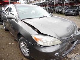 2002 Toyota Camry LE Gray 2.4L AT #Z24572